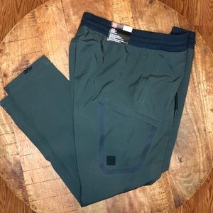 Under Armour Cargo Pants Joggers Fitted Woven Green XL